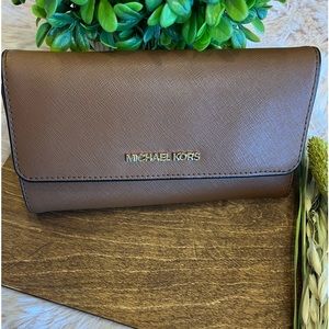 Michael Kors Large wallet